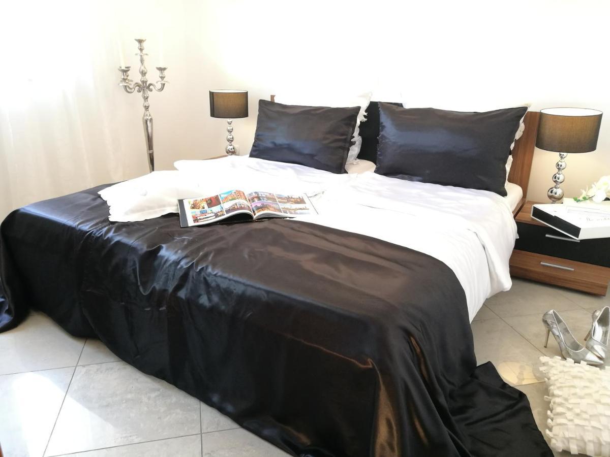 Villa Meli - Apartments Mit Meerblick Medulin Zewnętrze zdjęcie