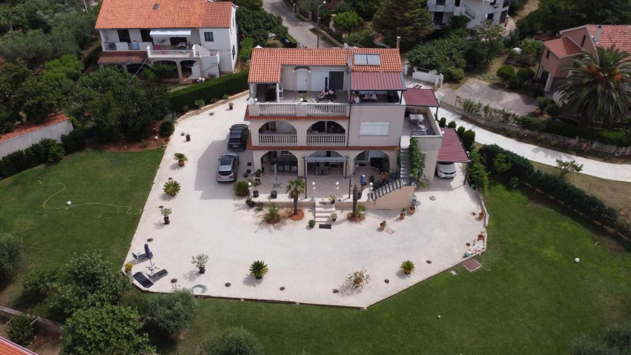 Villa Meli - Apartments Mit Meerblick Medulin Zewnętrze zdjęcie